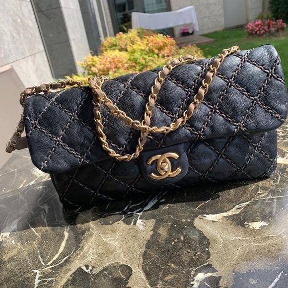 CHANEL Handbags - %100 authentic Chanel Bag !